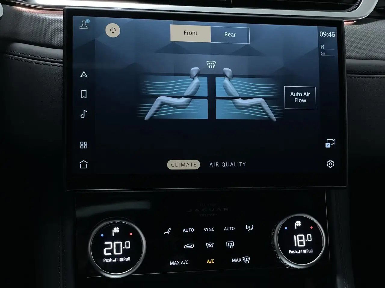 Jaguar F-Pace снимка Jaguar F-Pace