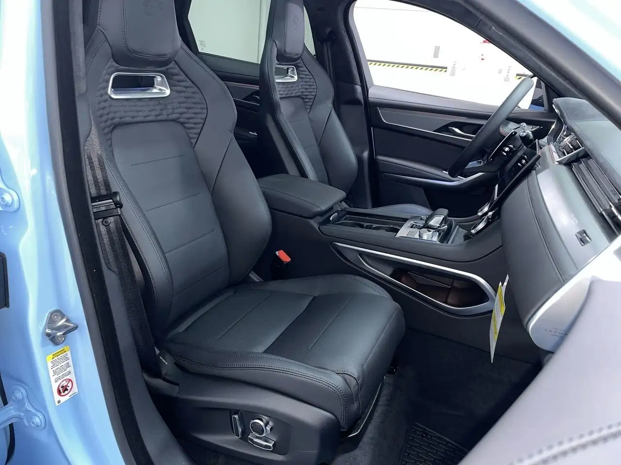 Jaguar F-Pace снимка Jaguar F-Pace