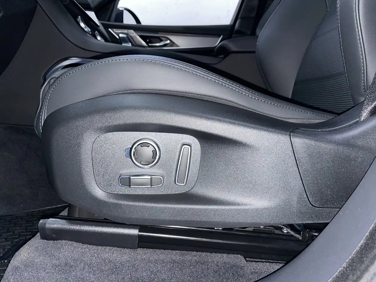 Jaguar F-Pace снимка Jaguar F-Pace