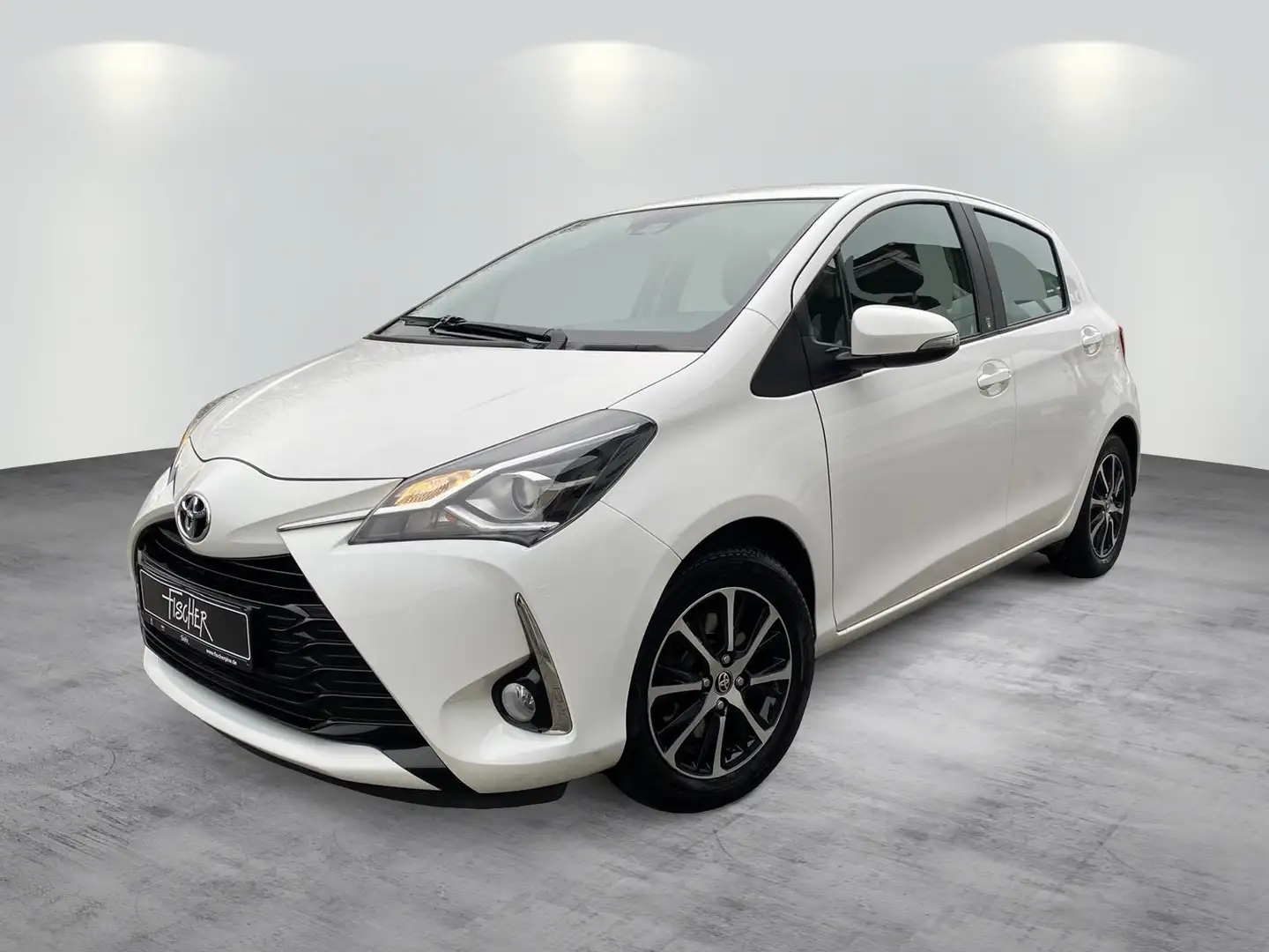 Toyota Yaris 1.5 Dual-VVT-iE Team D Sitzh. RKF Weiß - 2