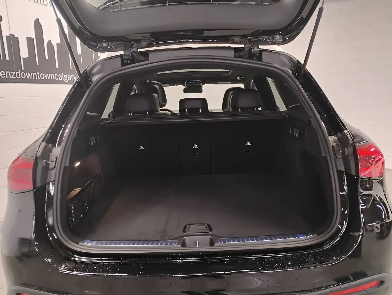 Mercedes-Benz GLC снимка Mercedes-Benz GLC