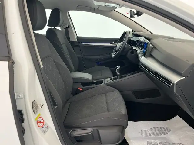Volkswagen Golf view 12