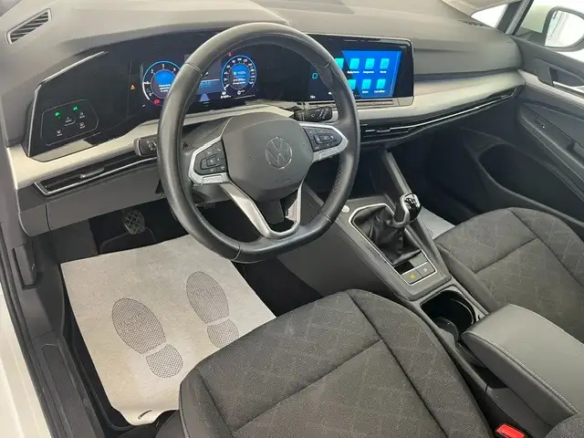 Volkswagen Golf view 8
