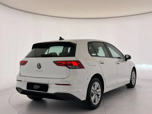 Volkswagen Golf view 5