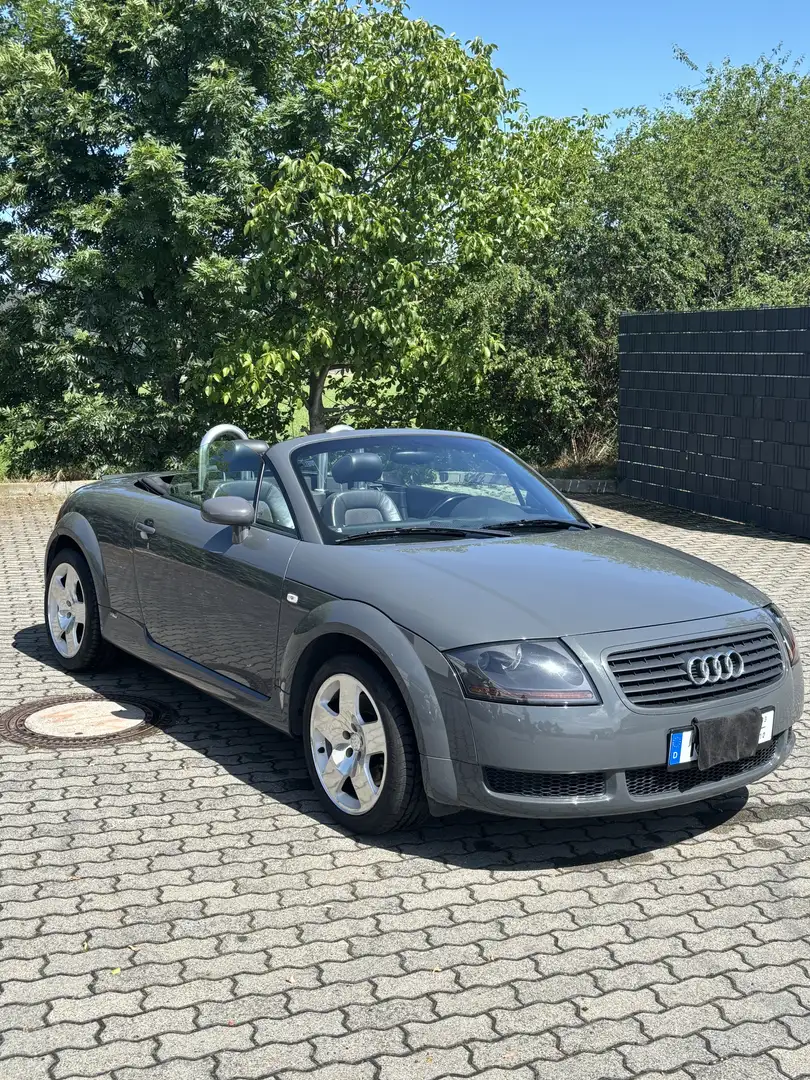 Audi TT 1.8 T Roadster (132kW) Szürke - 1
