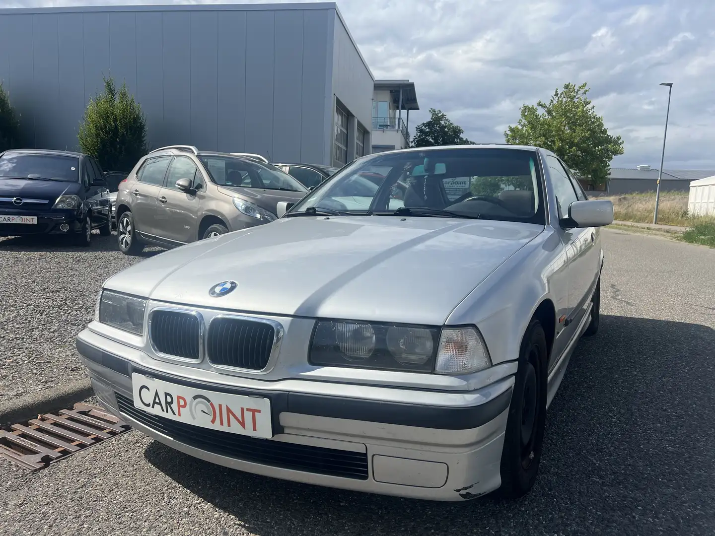 BMW 316 *AUTOMATIK*TÜV*Klima*ALU*Schiebedach* Argent - 1