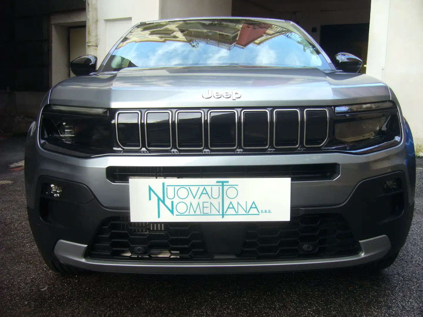 Jeep Avenger 1.2 Turbo Summit Infotainmente &  Pack Winter Km0 Grigio - 1