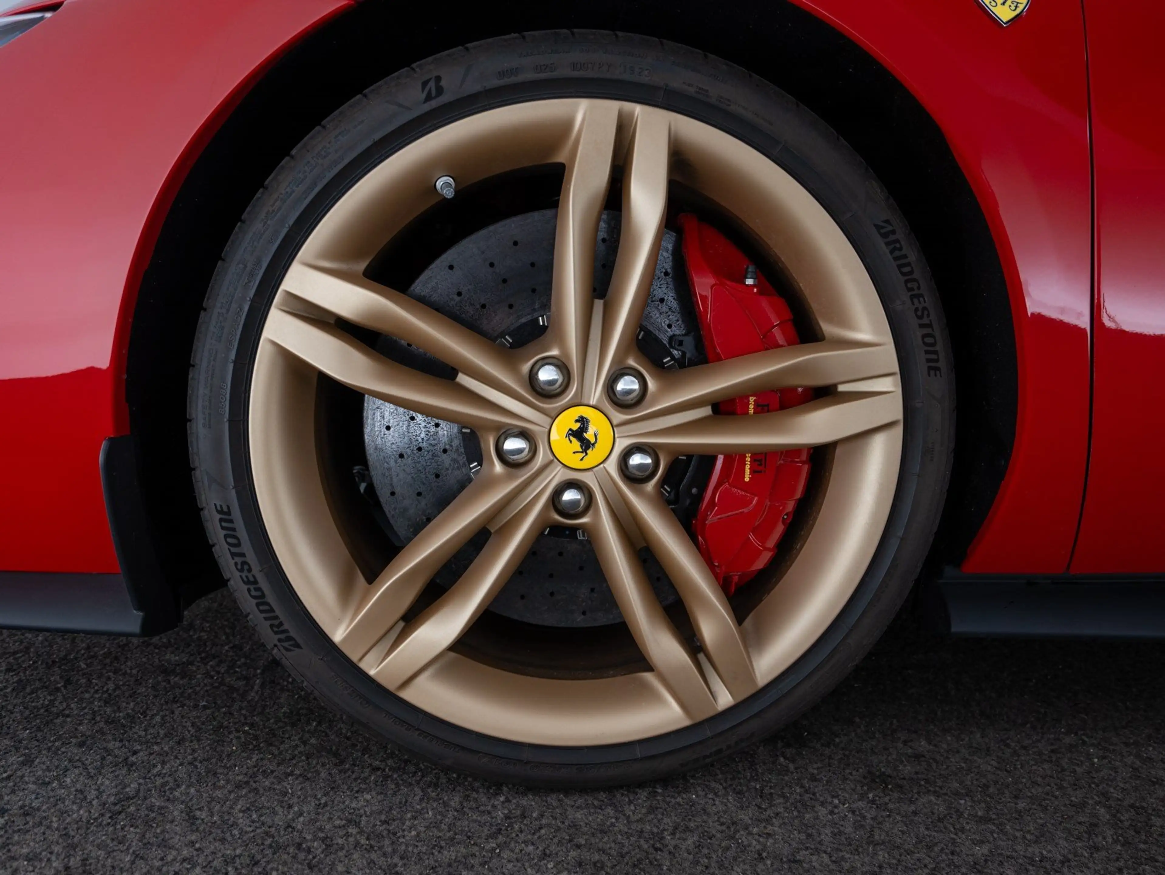 Ferrari 296 GTB — photo 12