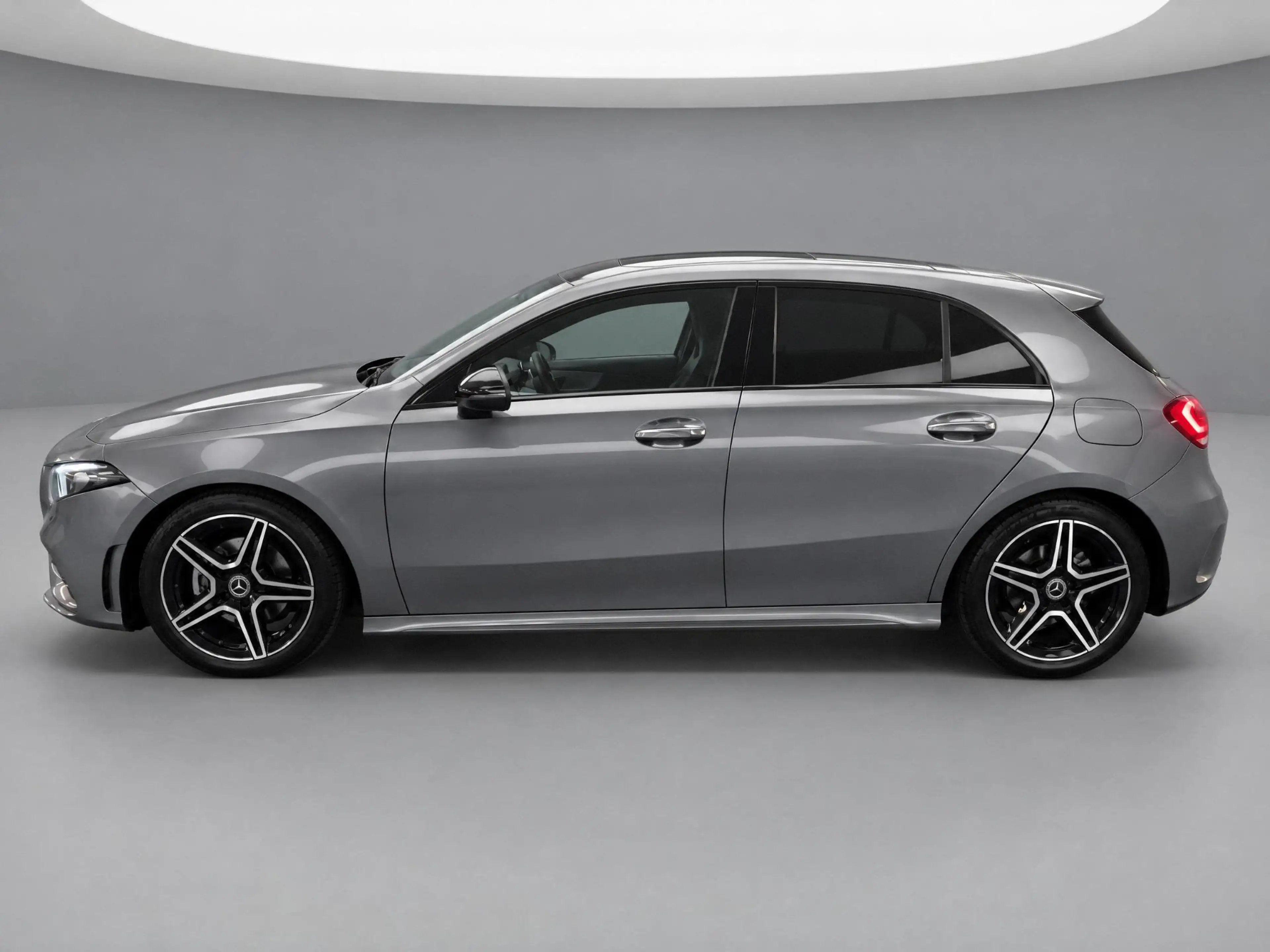 Mercedes-Benz A 180 Business Solution AMG — photo 3