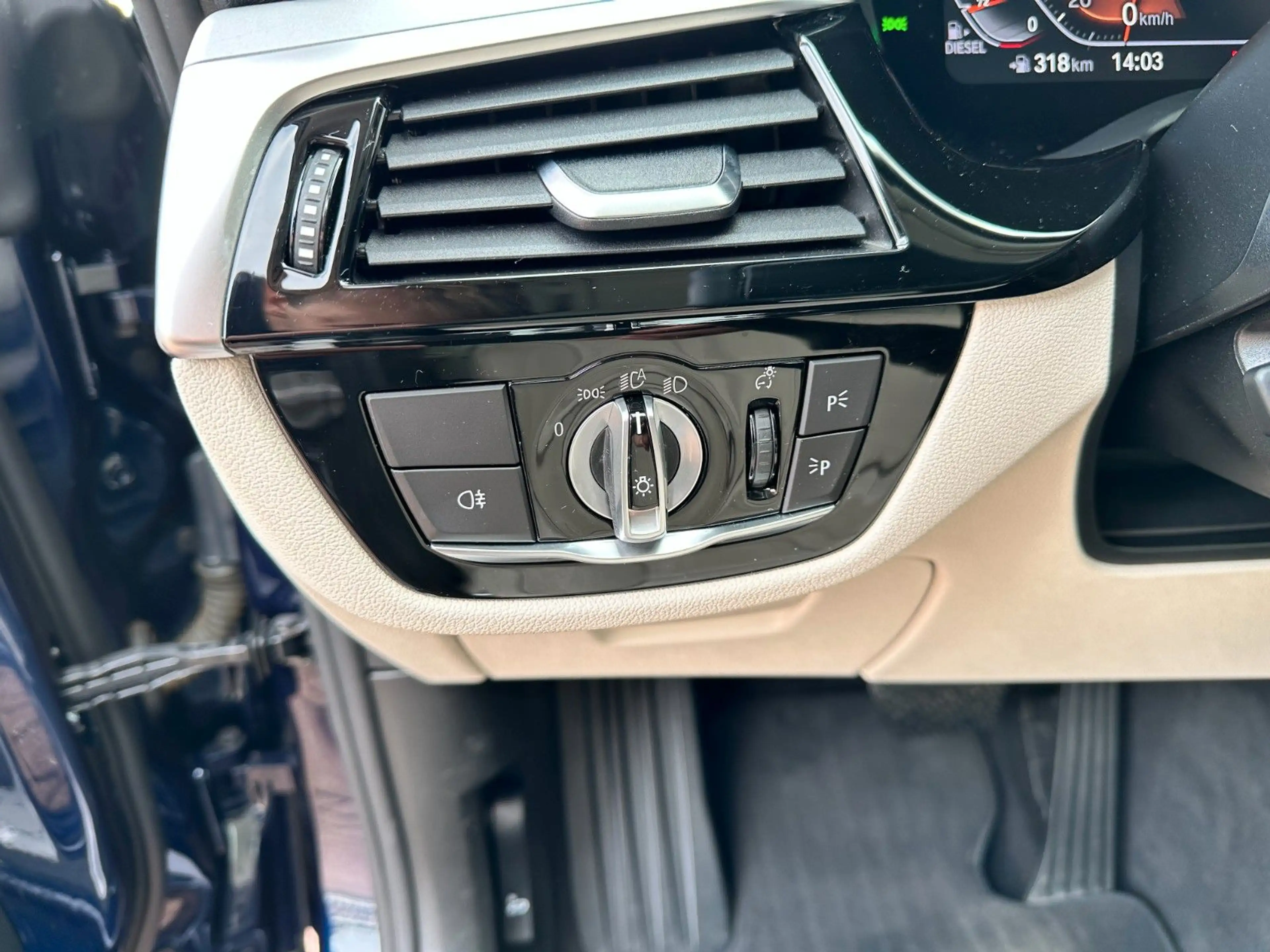 BMW 620 620d Gran Turismo MHEV | 360° Cam LED | 1.Hand — photo 11