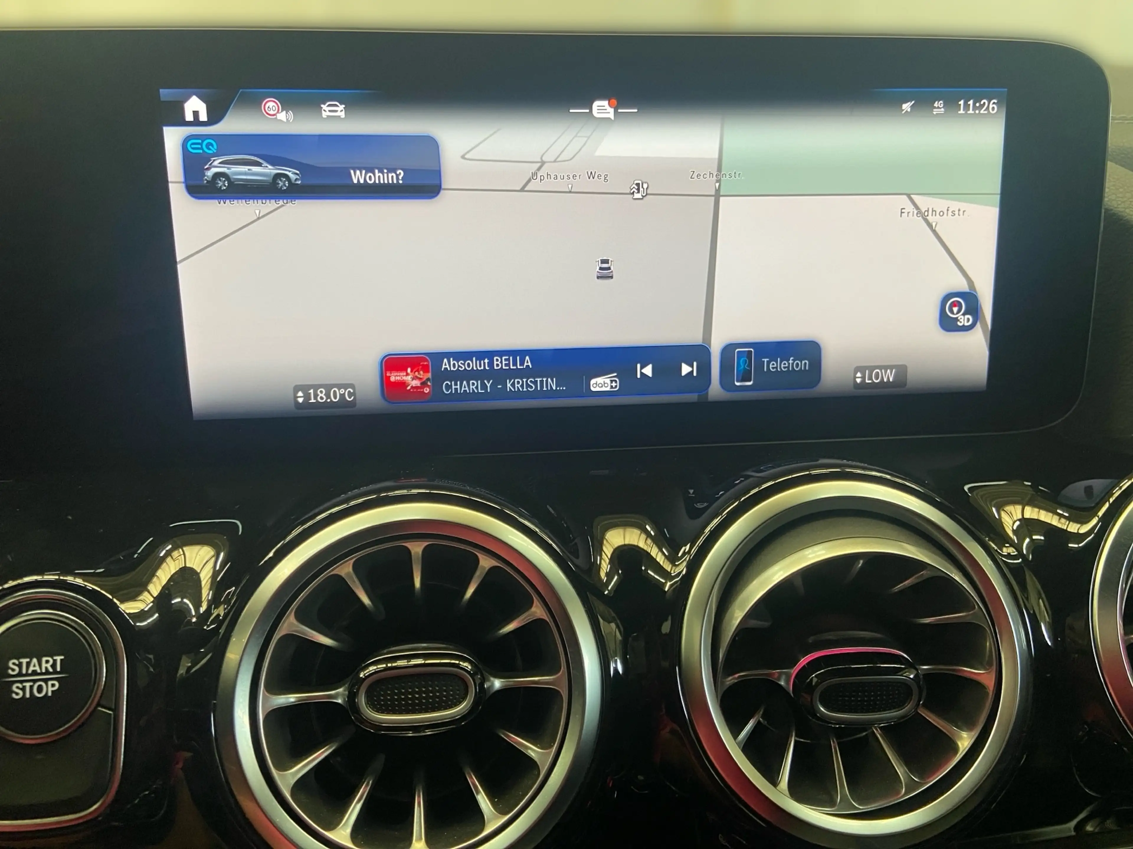 Mercedes-Benz EQA 300 4M AMG+AHK+Distronic+Kamera+LED+Leder+LM — photo 12