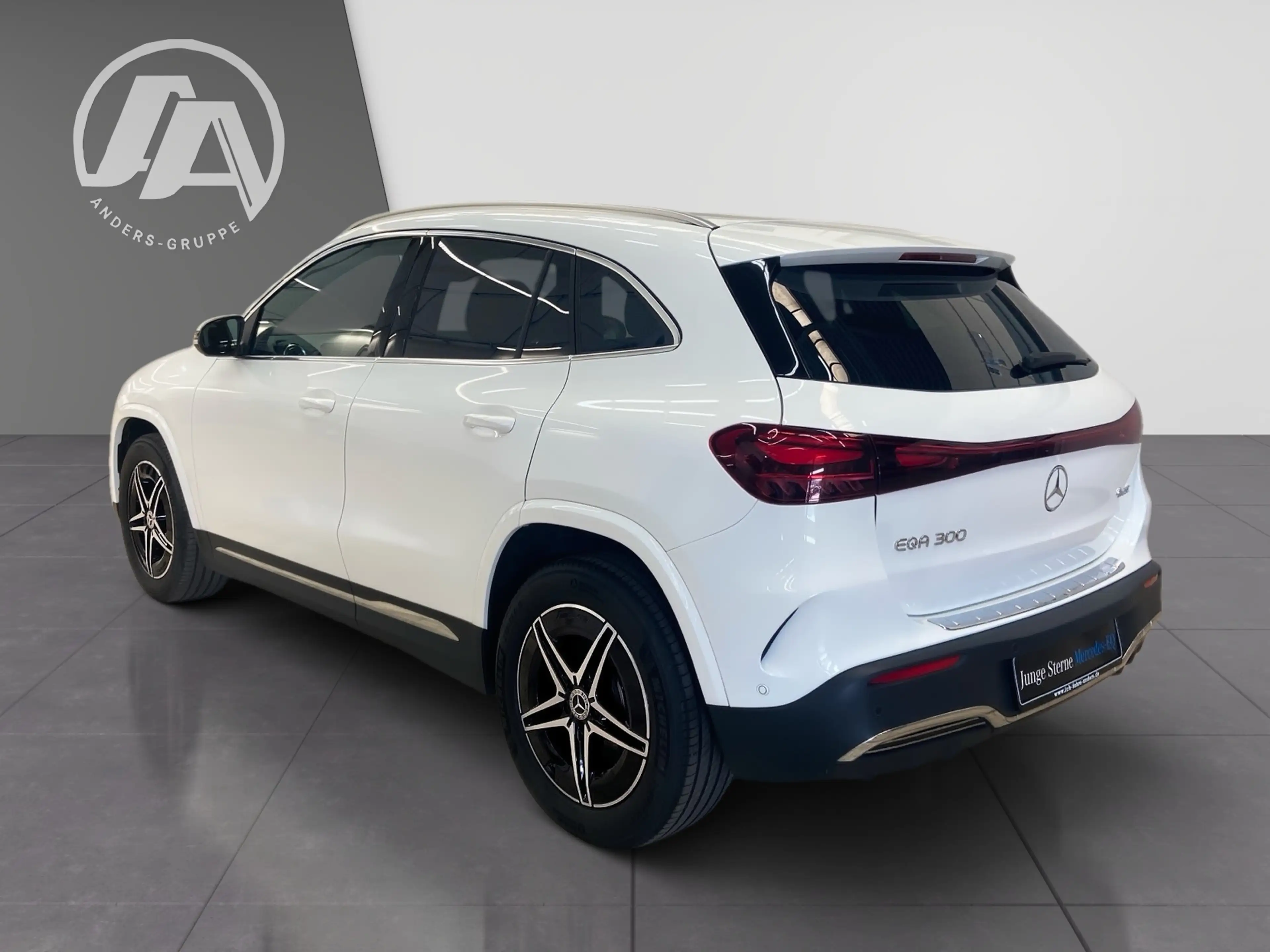 Mercedes-Benz EQA 300 4M AMG+AHK+Distronic+Kamera+LED+Leder+LM — photo 3