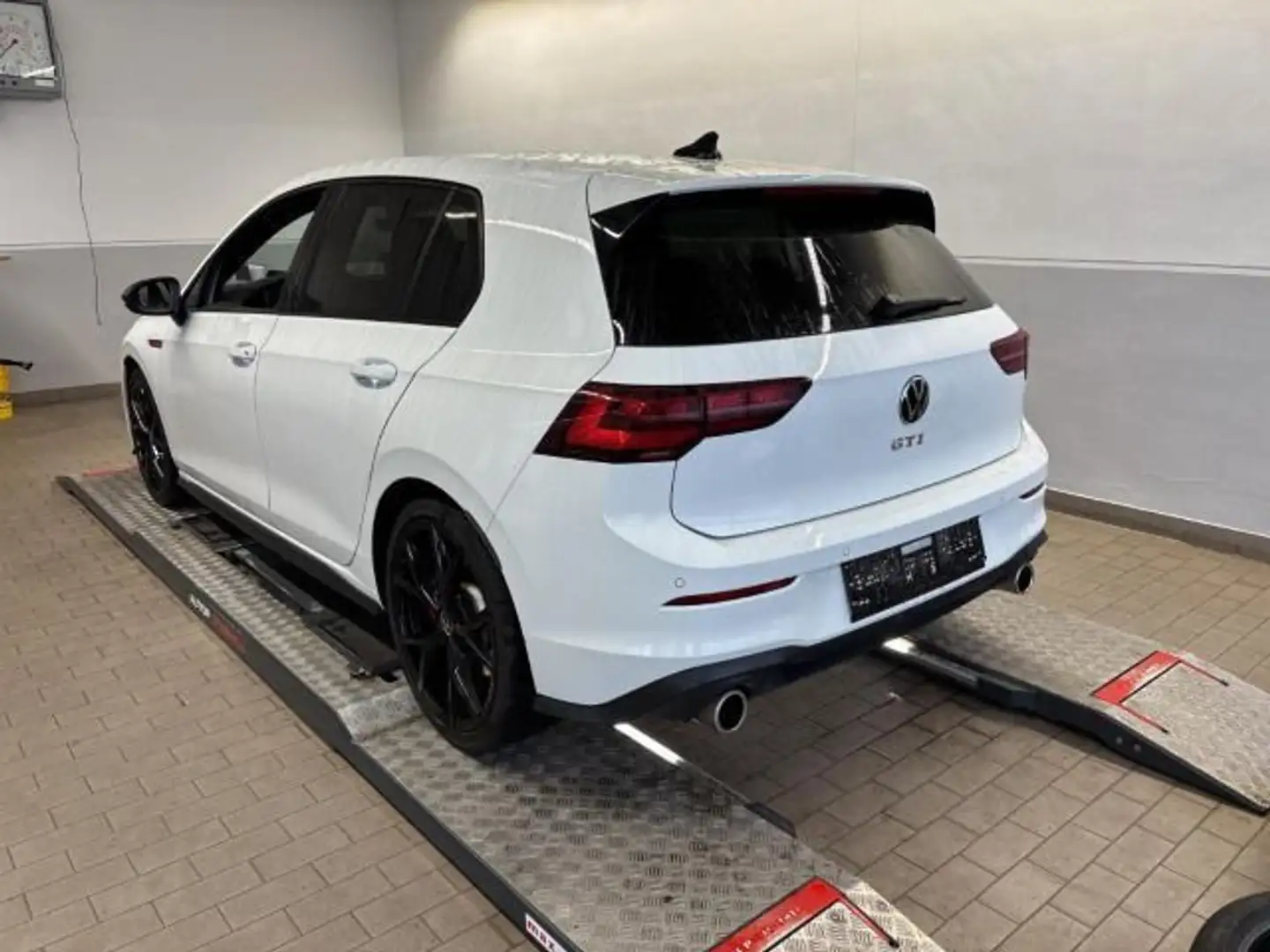 Volkswagen Golf GTI Golf VIII GTI Navi Black-Style Matrix-LED ACC RF Weiß - 2