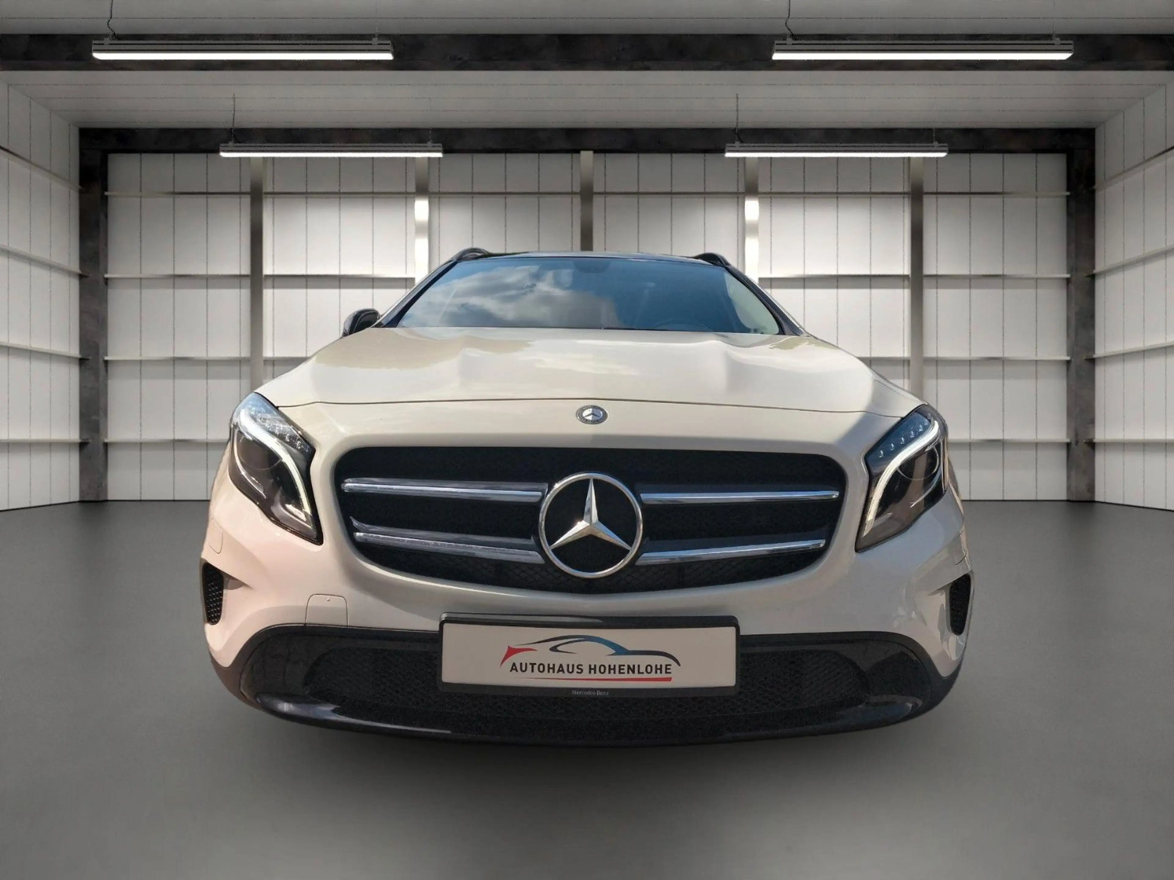 Mercedes-Benz GLA 200 d URBAN NAVI BT KLIMA BI XENON PANO! — photo 9