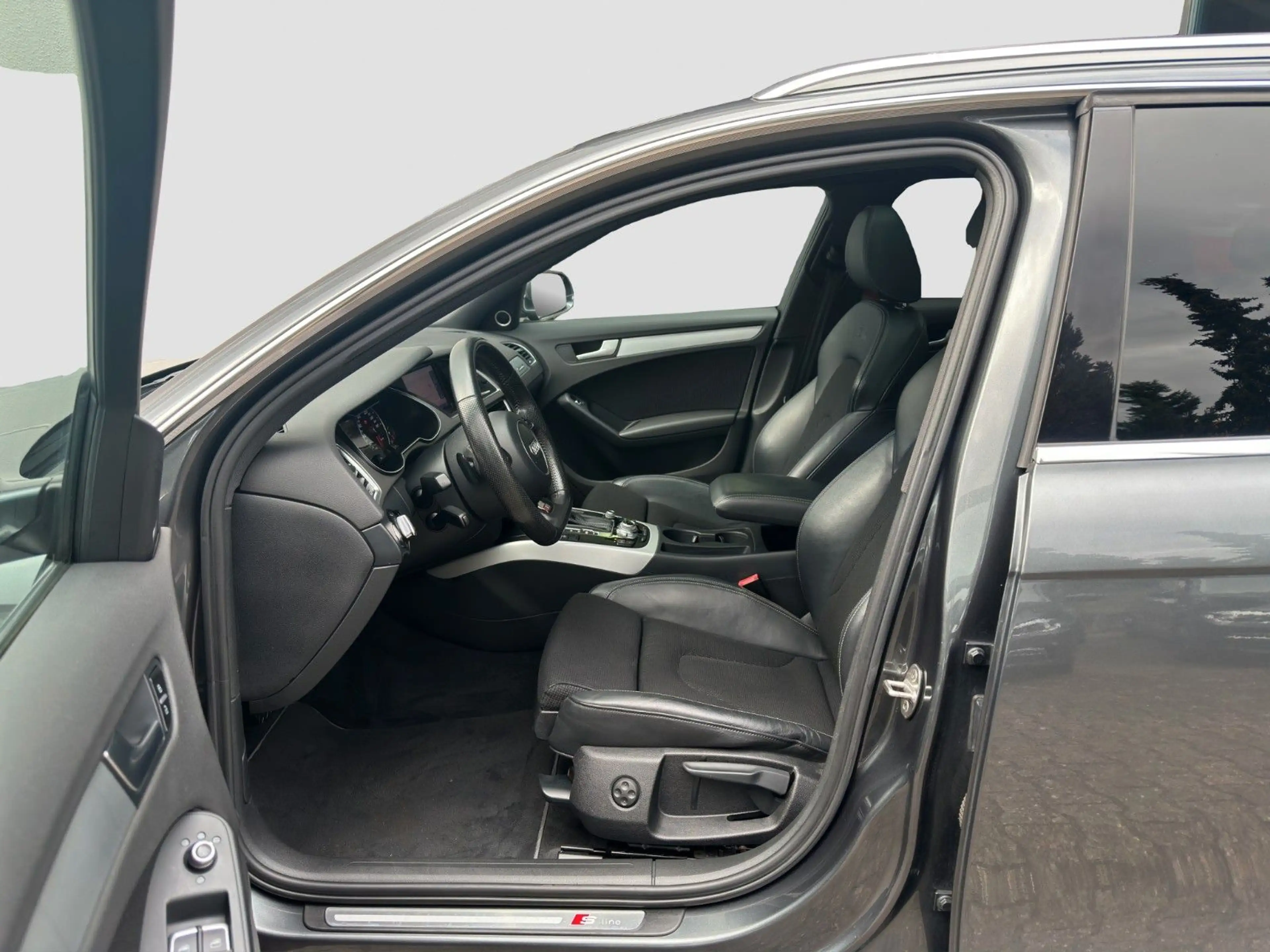 Audi A4 Av. S-LINE 3.0 TDI QUATTRO B&O PANO AHK 19" — photo 11