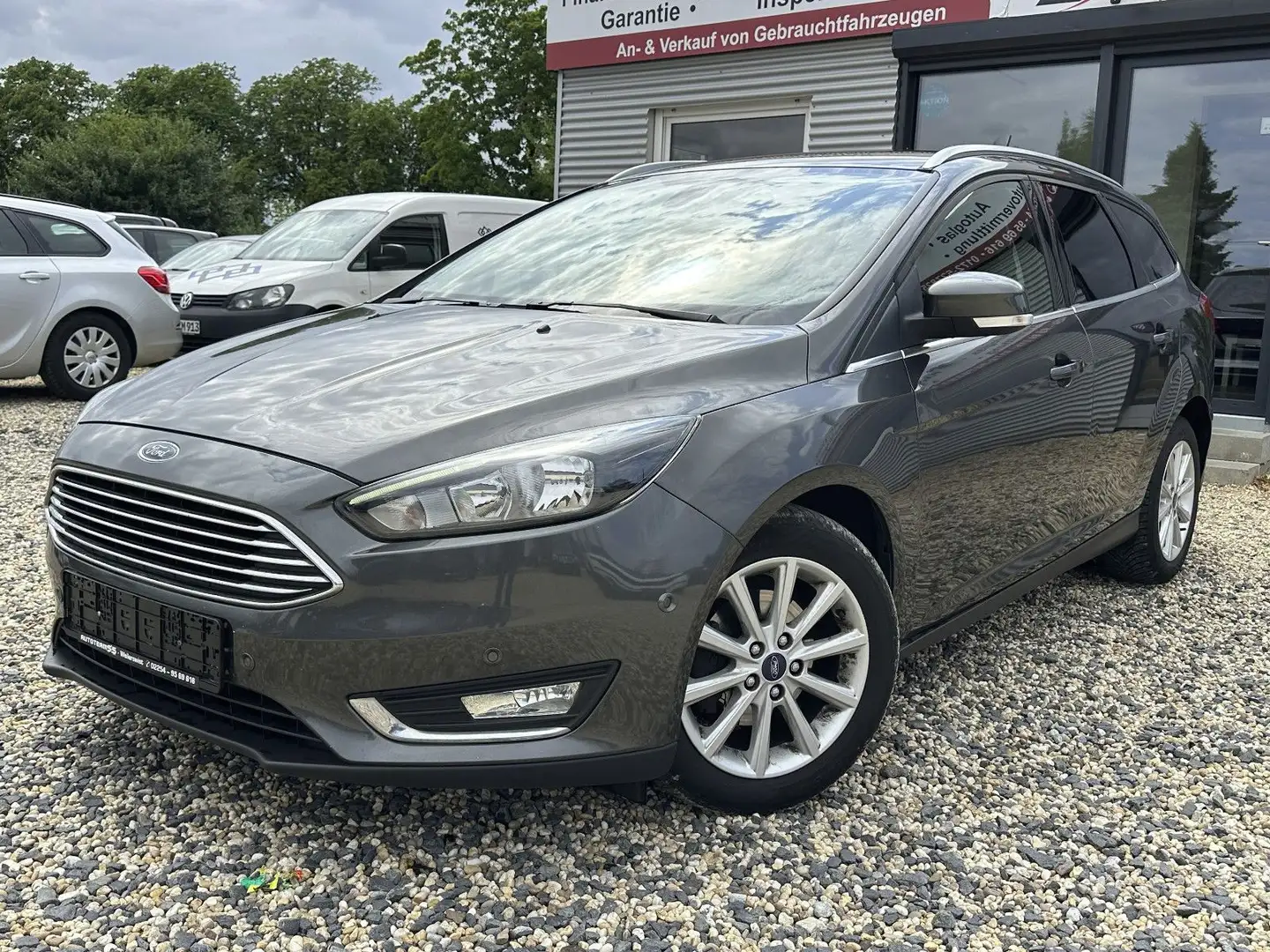 Ford Focus Turnier Titanium/2.HD/TEMPO./NAVI./W.PAKET Grigio - 1