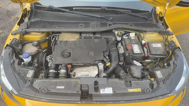 Peugeot 208 view 15