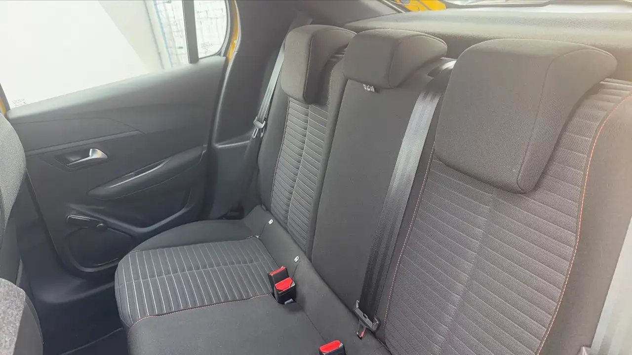Peugeot 208 208 — photo 9