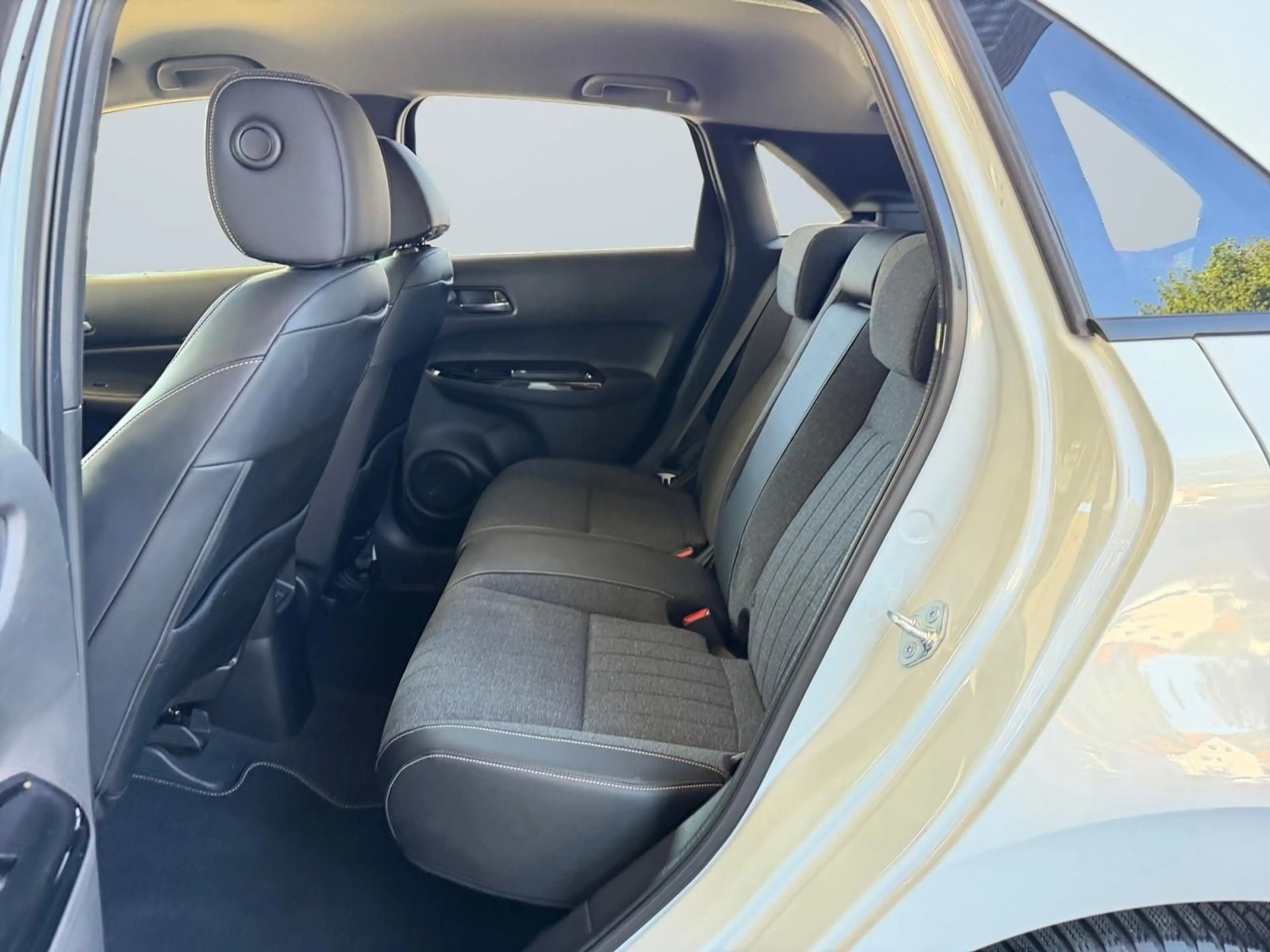 Honda Jazz 1.5 i-MMD Hybrid Executive/AUTOMATIK/ACC/LE — photo 11