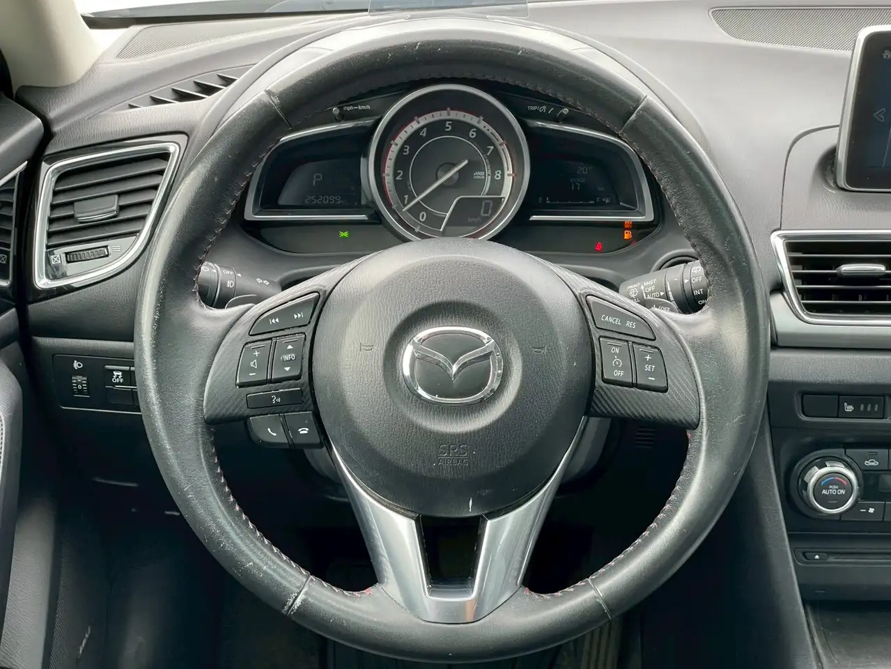 Mazda 3 fotografie Mazda 3