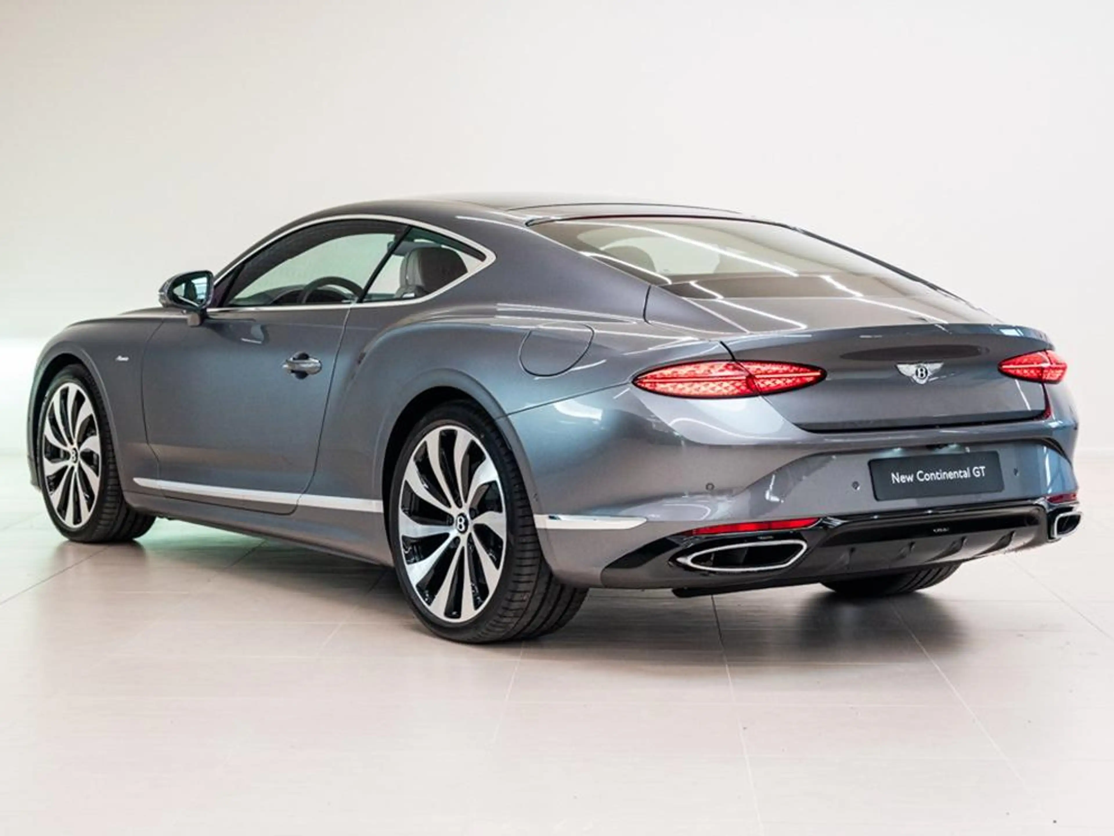 Bentley Continental GT 2026 Continental GT Azure V8 Hybrid — photo 3