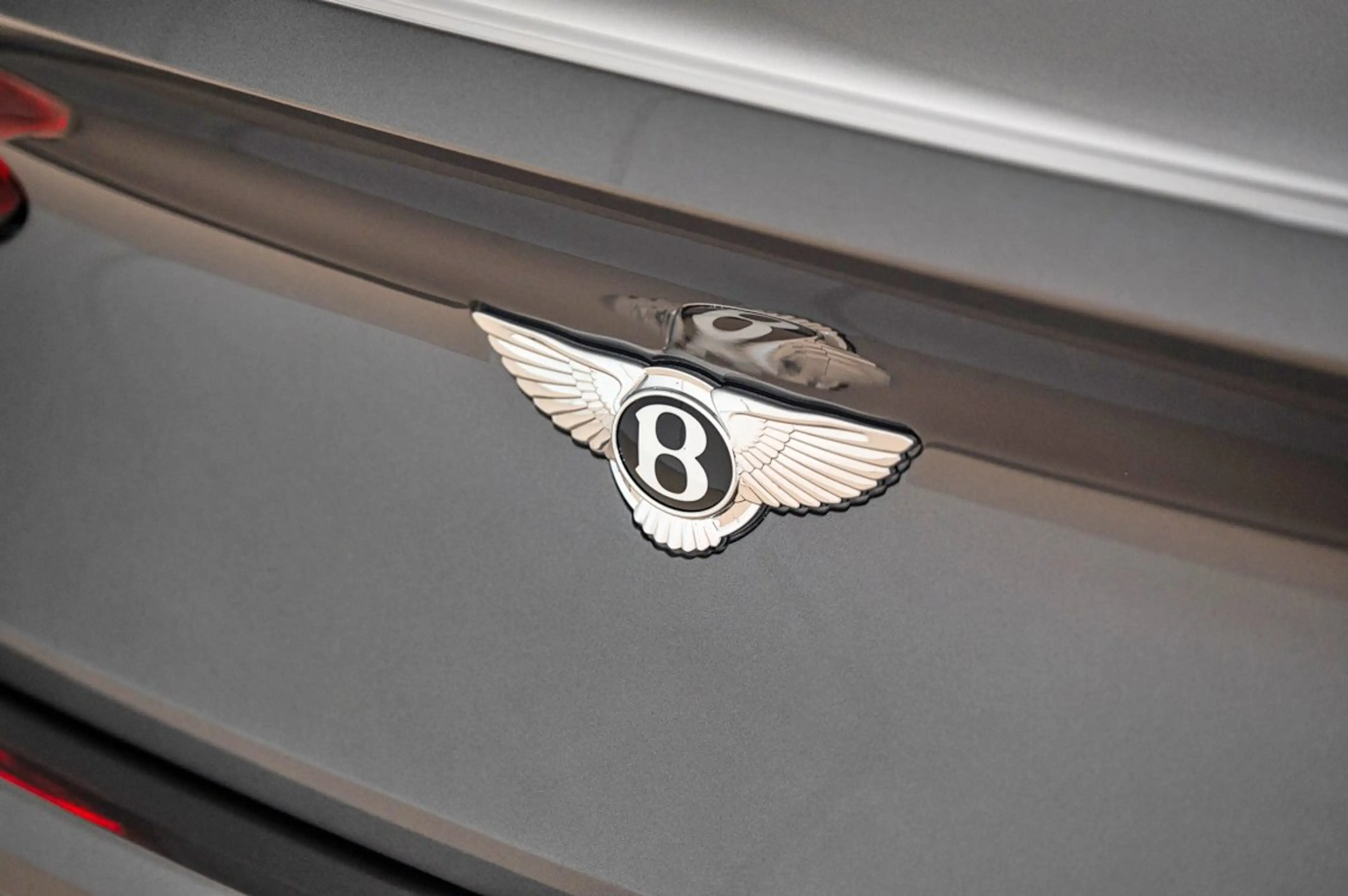 Bentley Continental GT 2026 Continental GT Azure V8 Hybrid — photo 14