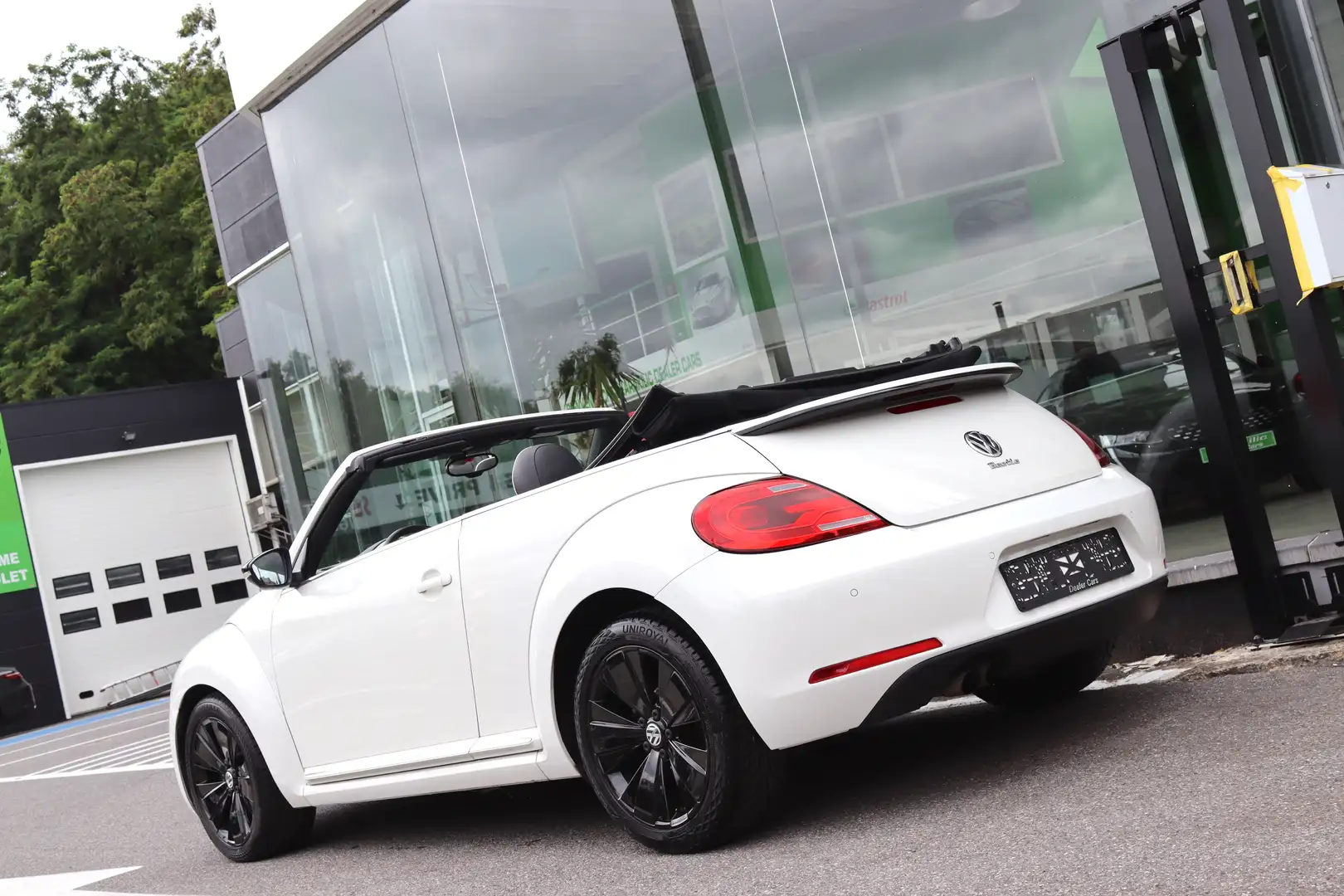 Volkswagen Beetle CABRIOLET 2.0TDi 140CV DESIGN DSG GPS CUIR CLIM Blanc - 2