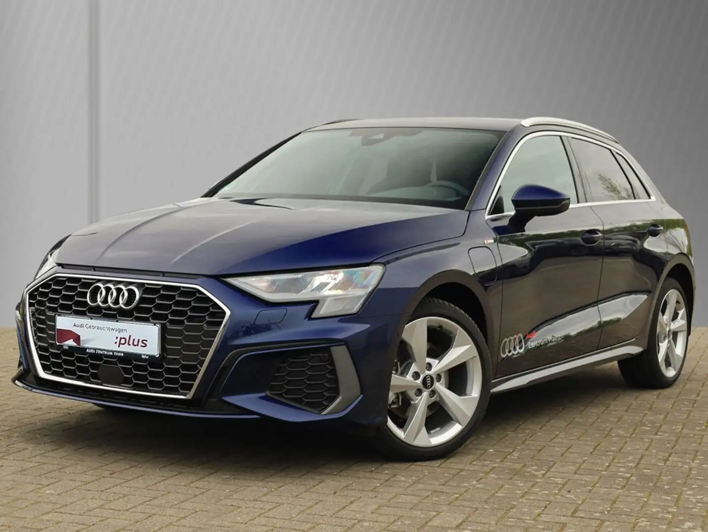 Audi A3 Sportback 40 TFSIe S line S tronic Navi, Rückfa... Blau - 2