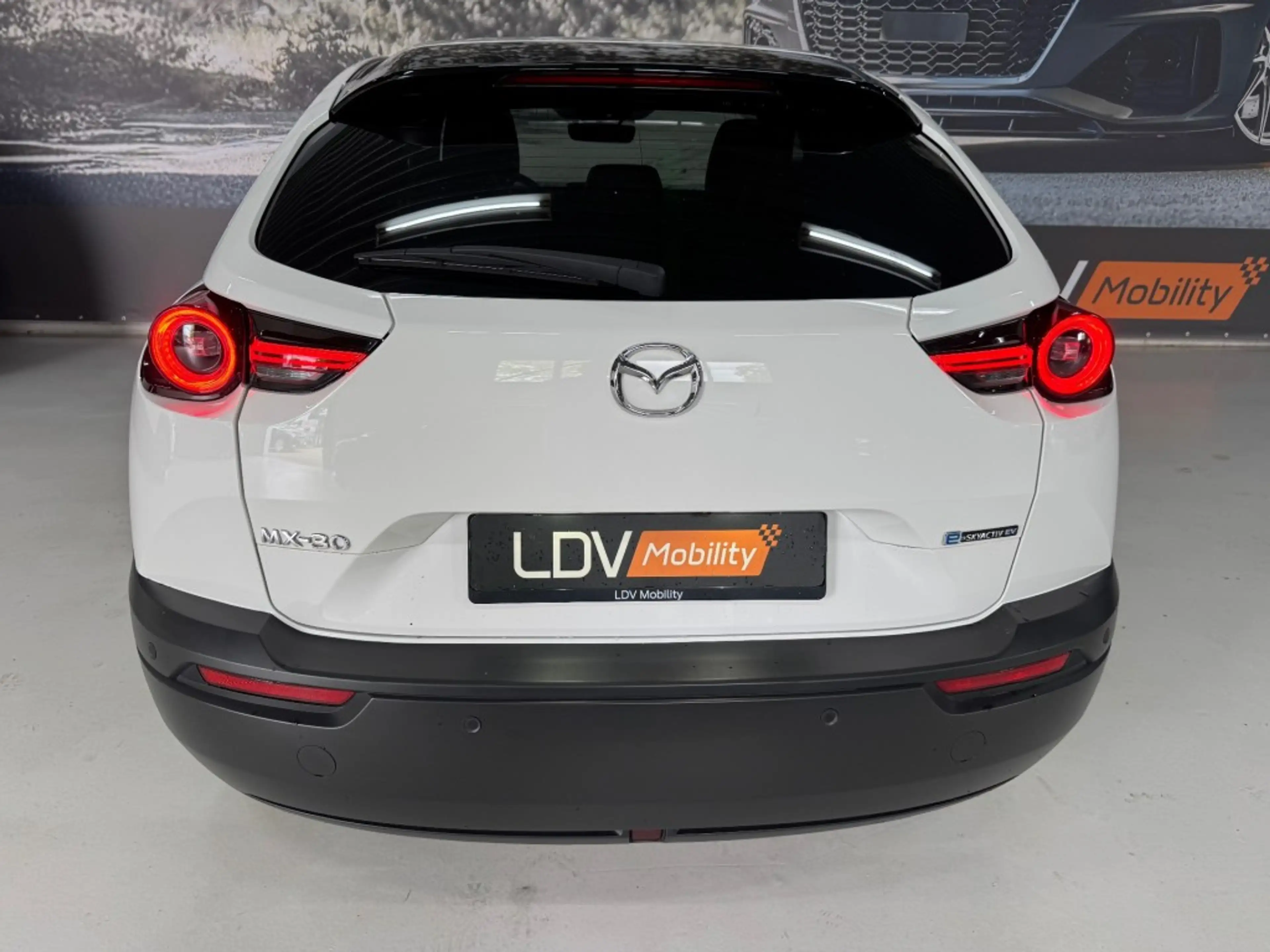 Mazda MX-30 e-SkyActiv EV 145 Advantage 36 kWh — photo 7