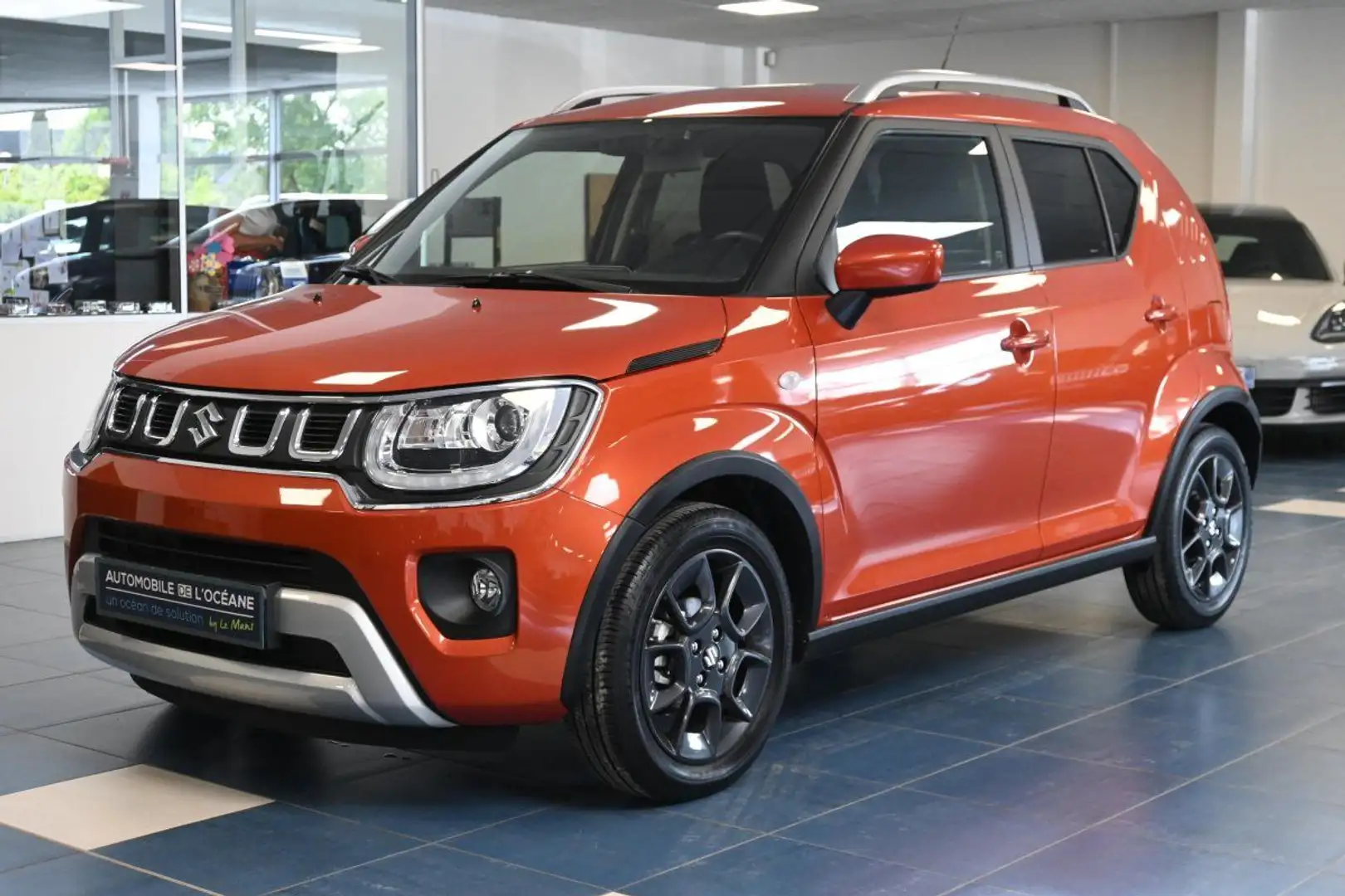 Suzuki Ignis 1.2 Dualjet Hybrid Auto CVT Privilege Or - 1