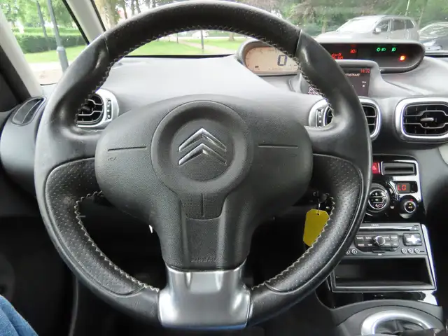 Citroen C3 Picasso view 12