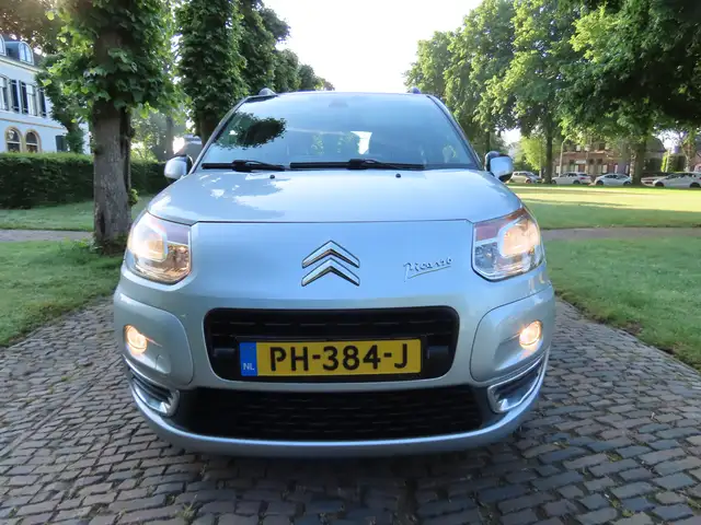 Citroen C3 Picasso view 5