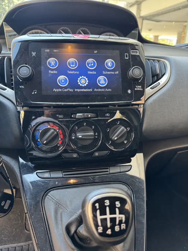 Lancia Ypsilon 2022