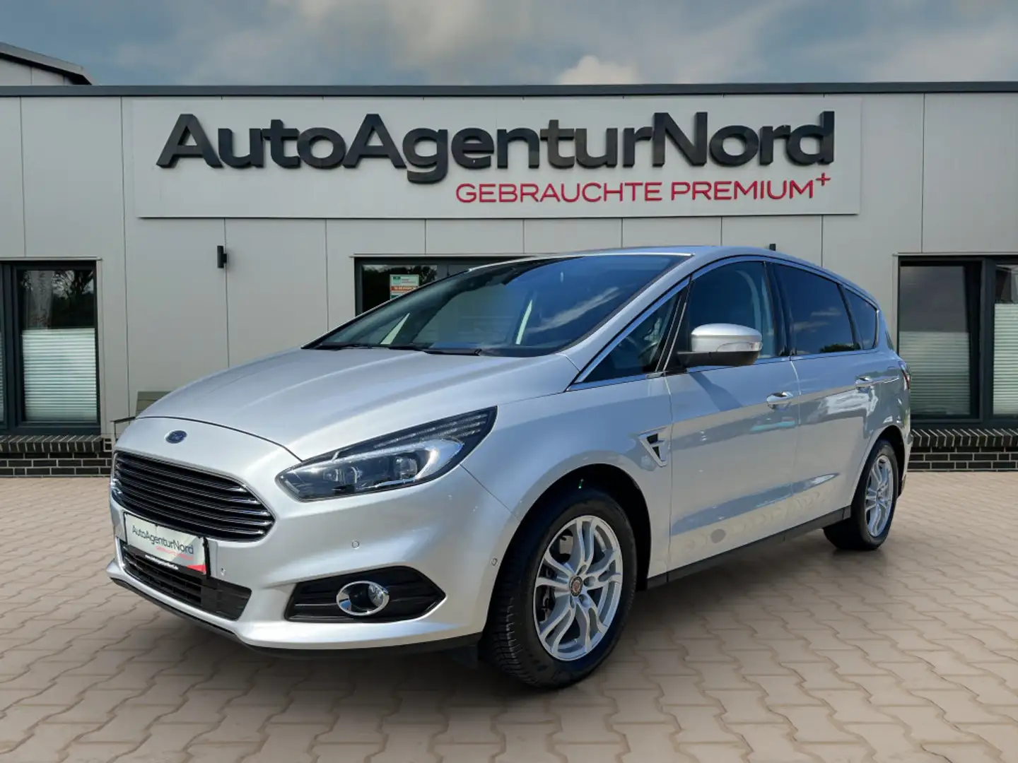Ford S-Max Titanium 2,0 EcoBlue ACC+KAMERA+LED+SHZ Zilver - 1