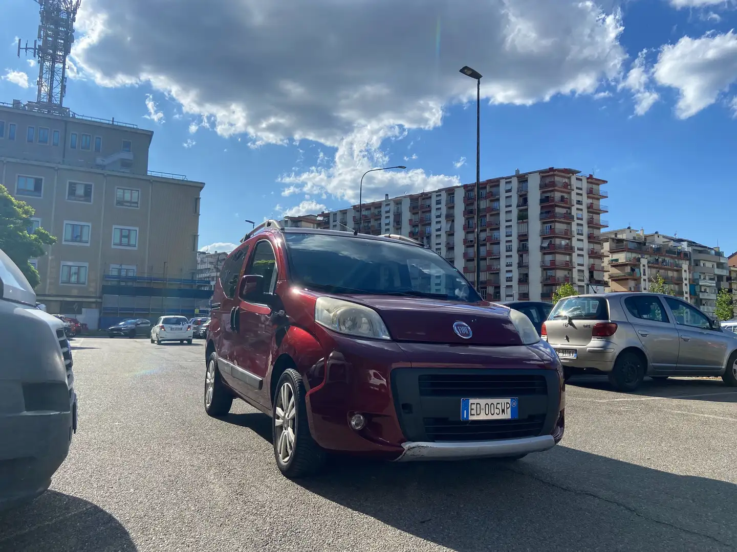 Fiat Qubo qubo 1.3 MJT 95 CV TREKKING 4x4 Rosso - 1