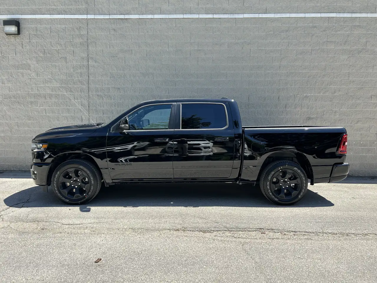 RAM 1500 photo RAM 1500