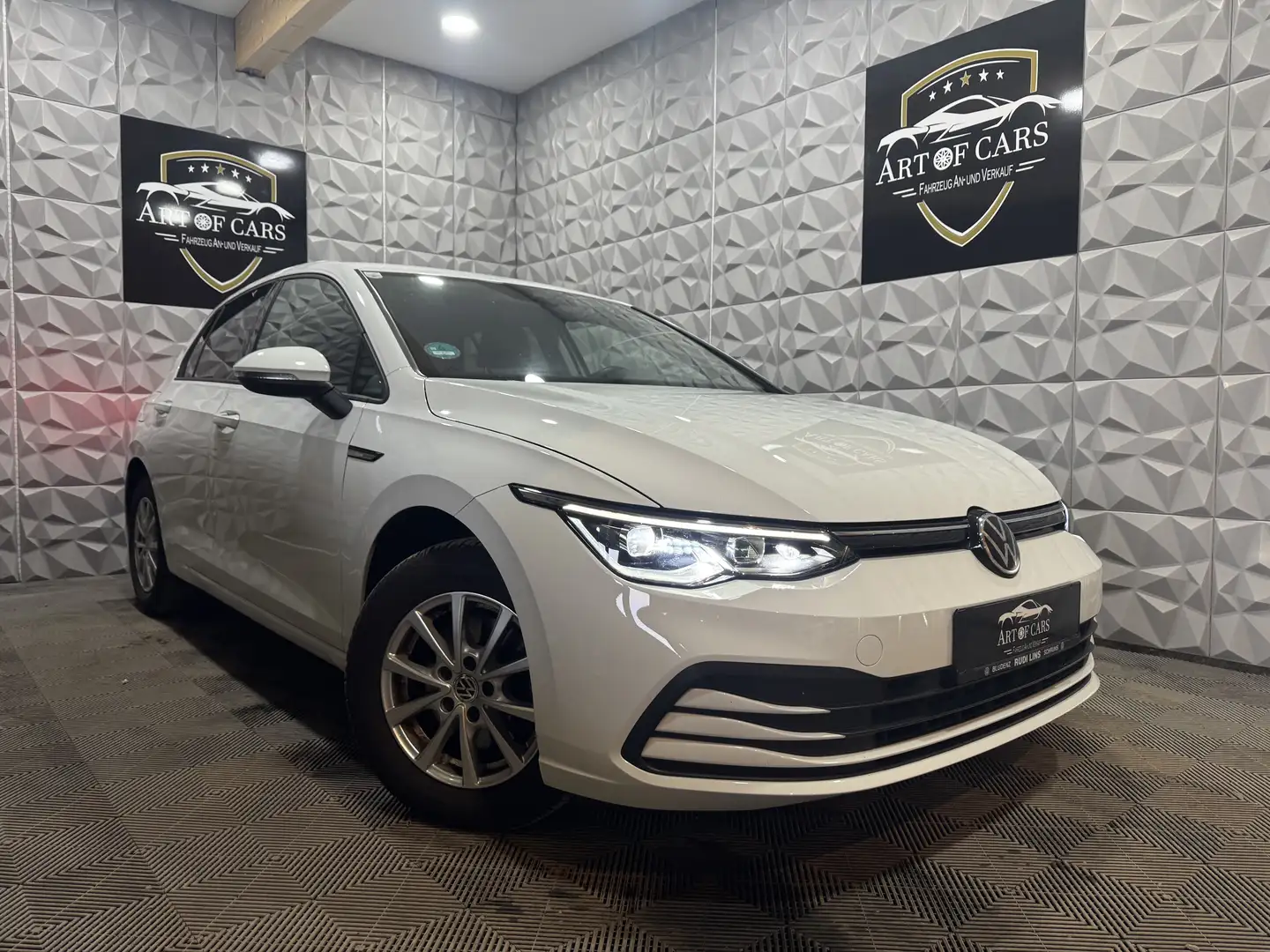 Volkswagen Golf Life/Ambiente/ACC/SHZ/Navi/ Ab 179 Euro im Monat Weiß - 1