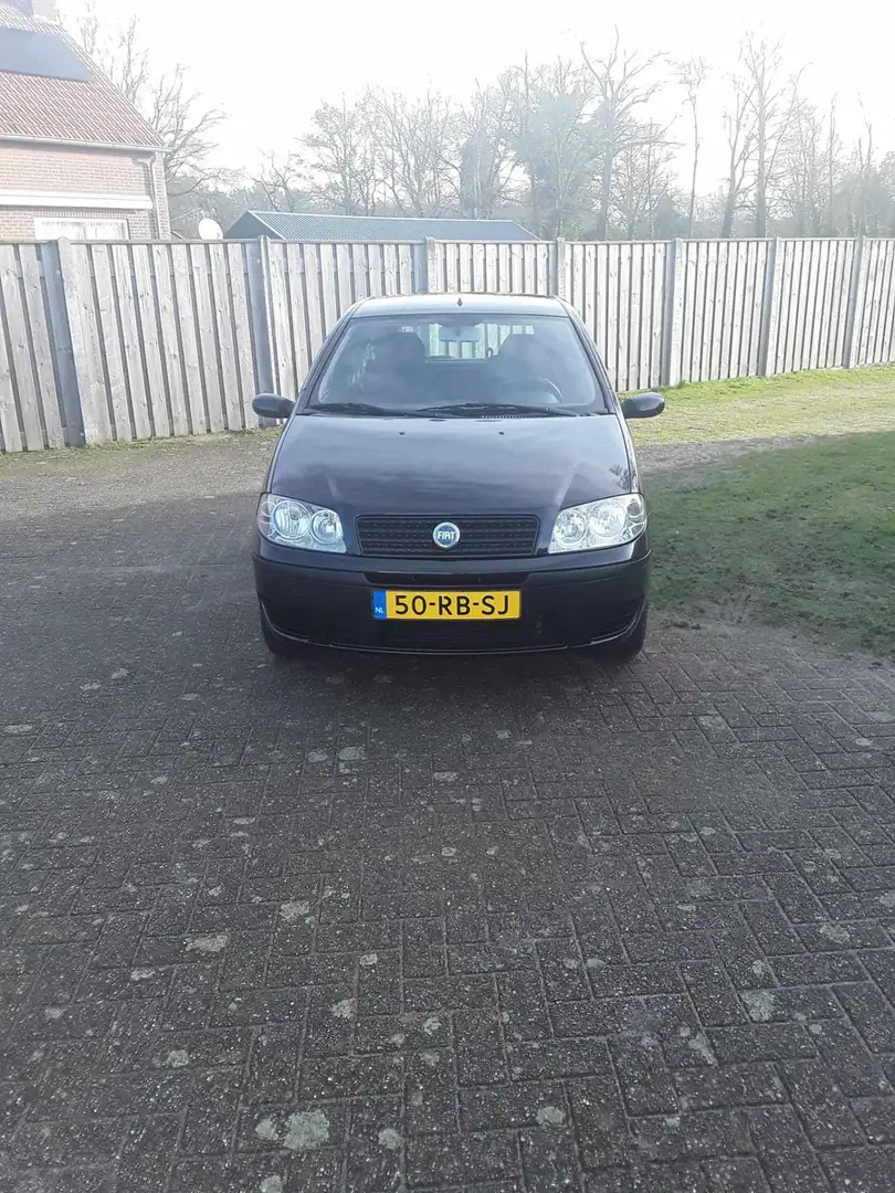 Fiat Punto 1.4-16V Young Zwart - 1