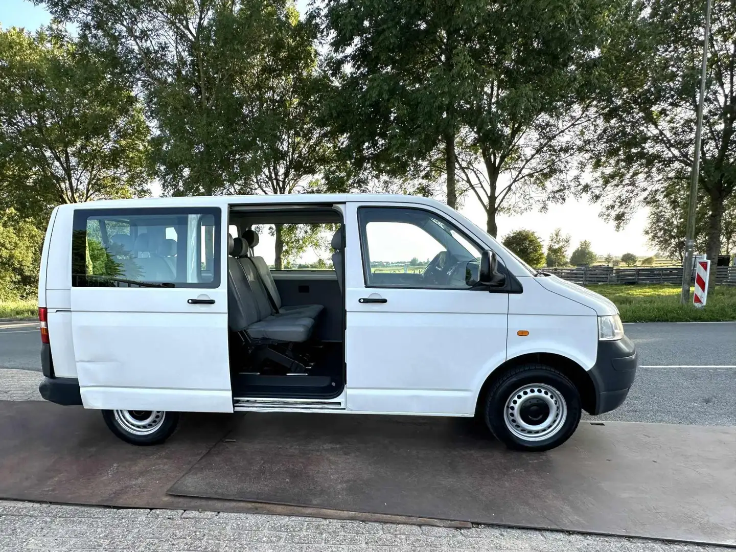 Volkswagen 1.9 TDI 300 9 Persoons 3 + 3 + 3 Youngtimer Білий - 2