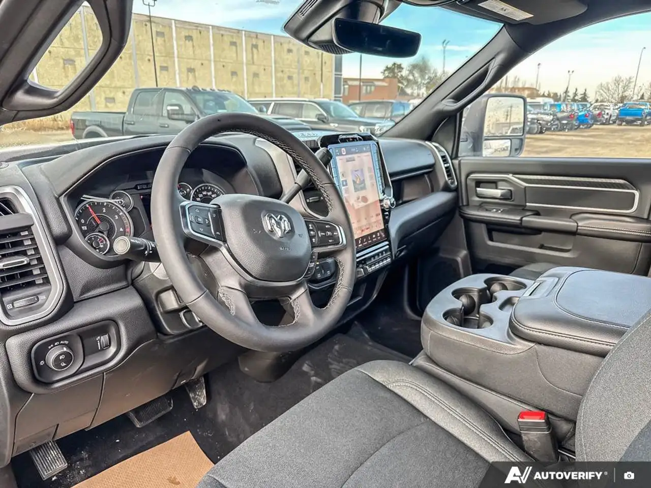 RAM 3500 снимка RAM 3500