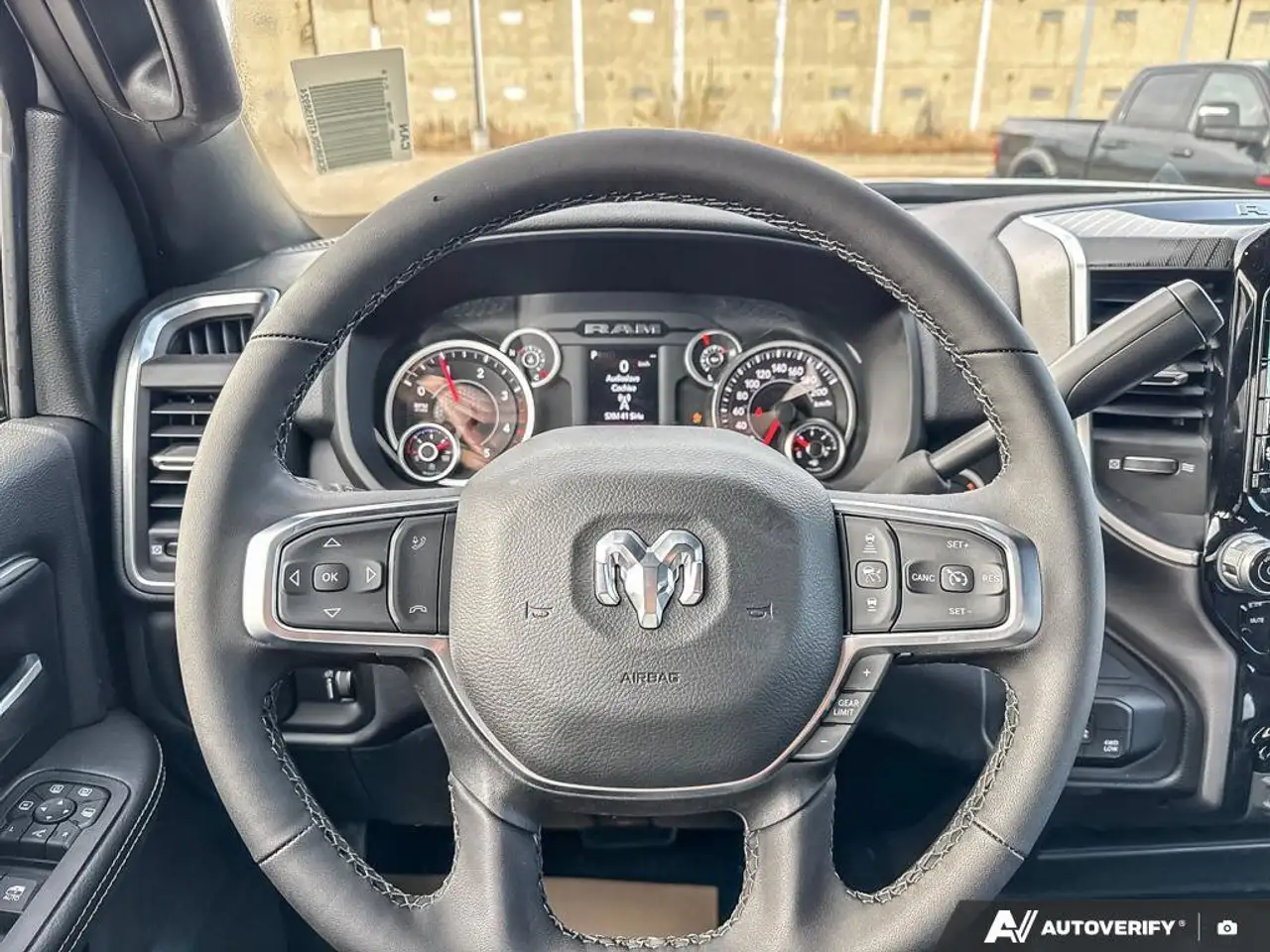 RAM 3500 снимка RAM 3500
