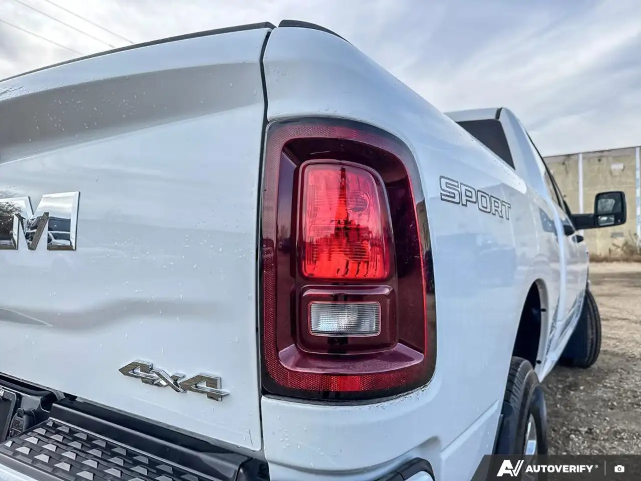 RAM 3500 снимка RAM 3500