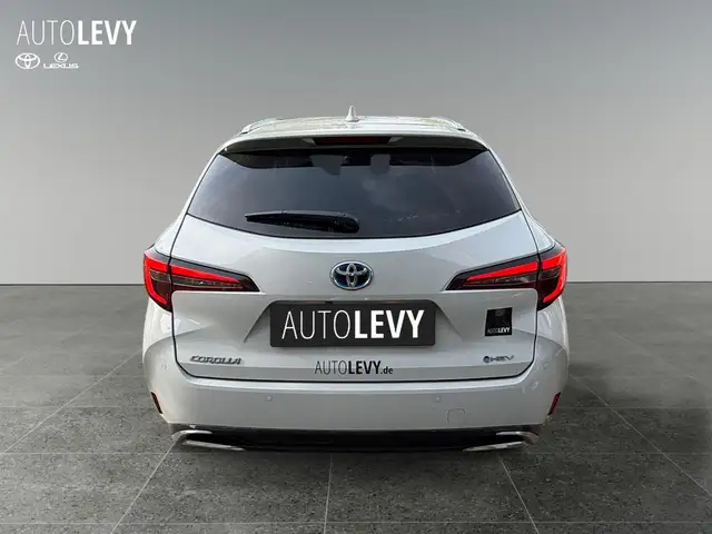 Toyota Corolla view 5