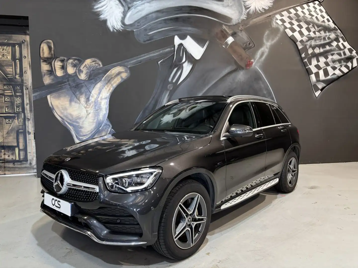 Mercedes-Benz GLC 300 300E AMG Line 4Matic Premium Plus Attelage Gris - 2