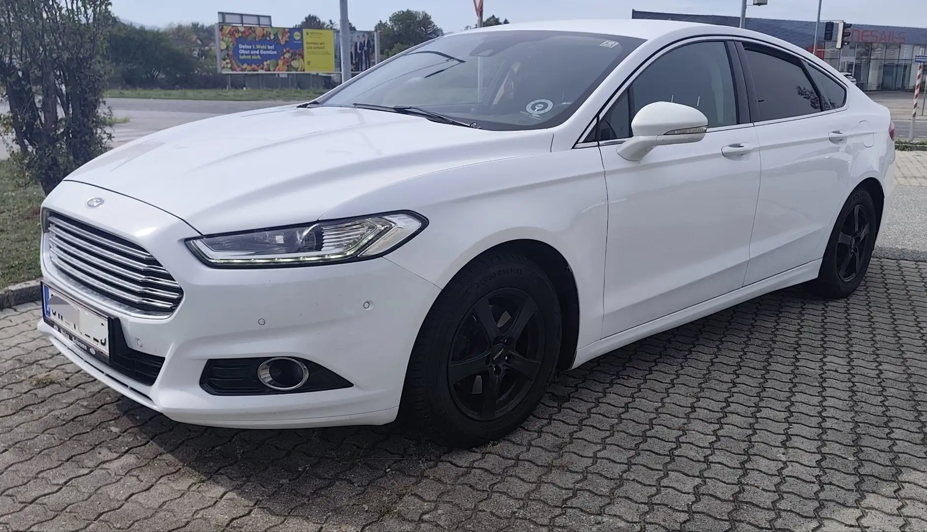 Ford Mondeo 2.0 150Ps/TITANIUM/MegaAusstattung/NeuPickerl(2.28 - 1