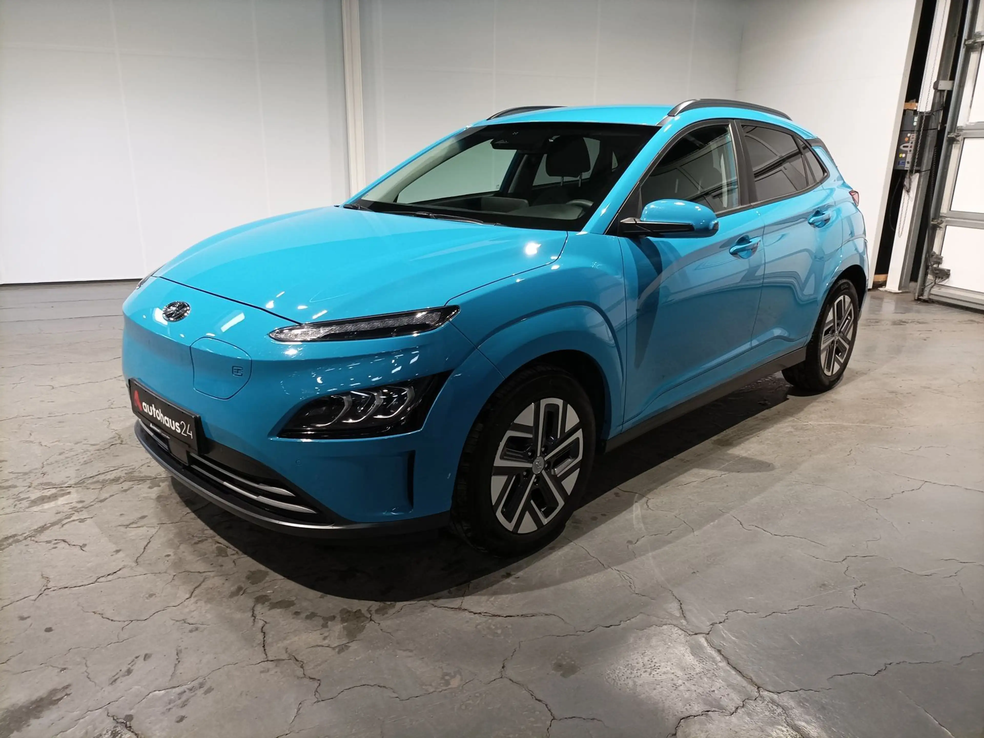 Hyundai KONA Kona 39,2 kWh Trend LED|App|PDC|CAM|SHZ|WP — photo 3