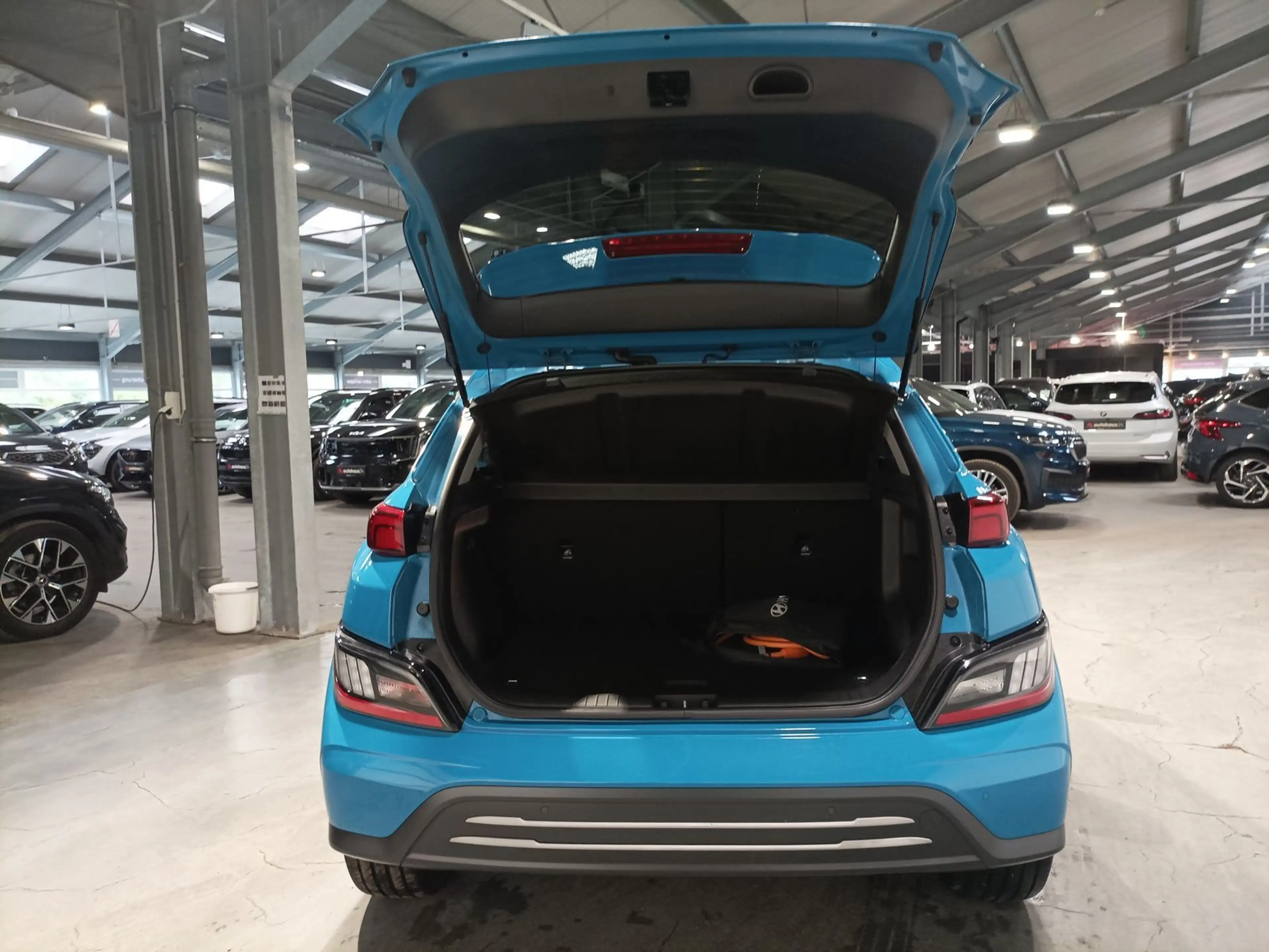 Hyundai KONA Kona 39,2 kWh Trend LED|App|PDC|CAM|SHZ|WP — photo 6