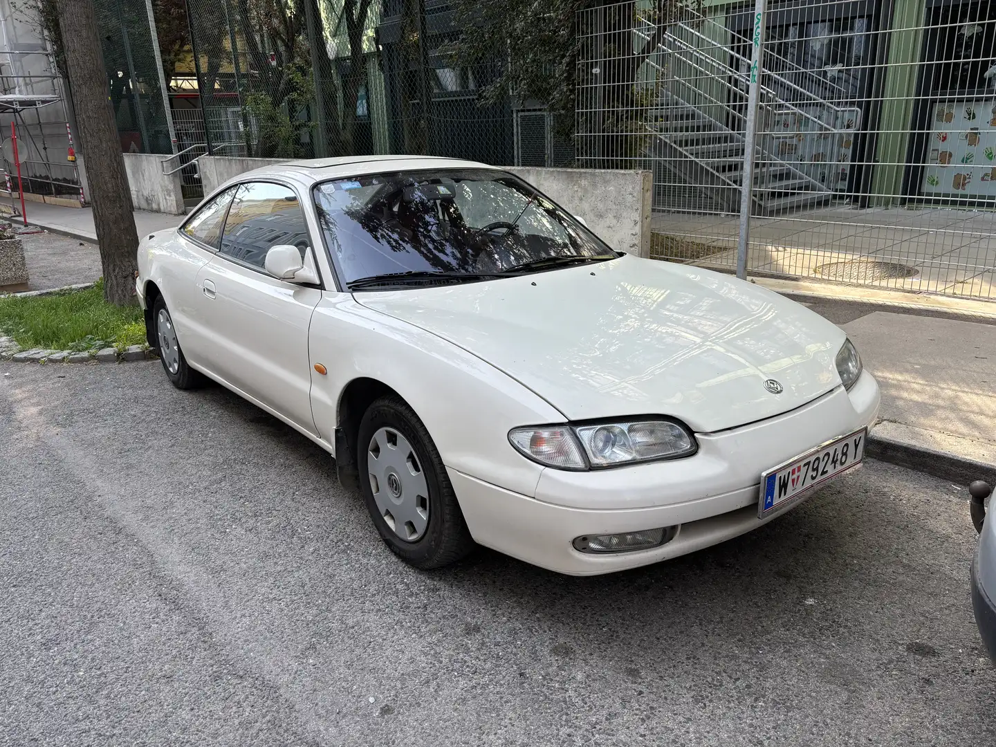 Mazda MX-6 2,0 i 16V - 1