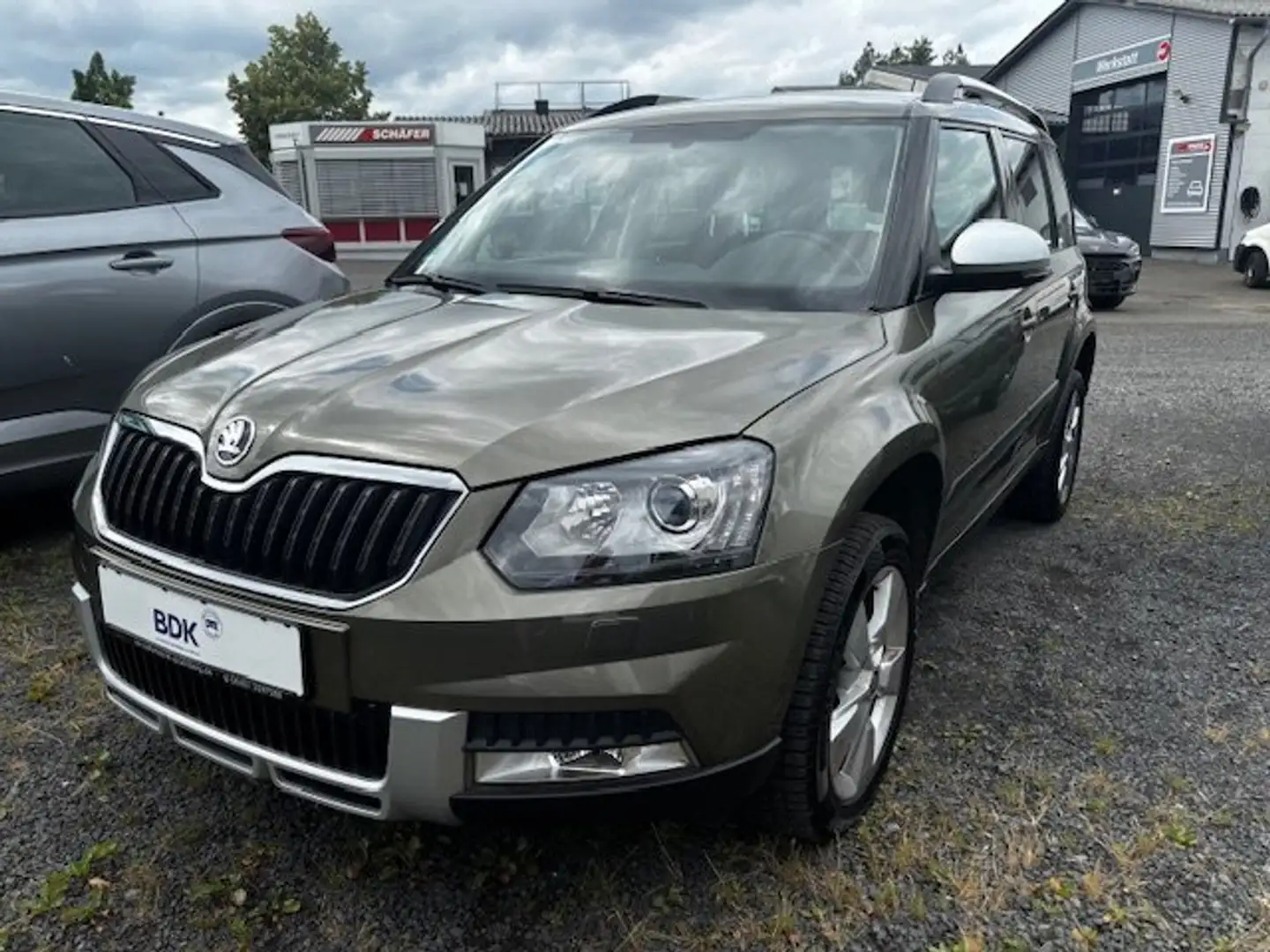 Skoda Yeti Style Outdoor 4x4 -Navi -Winterpaket -PDC -uvm.! Vert - 1