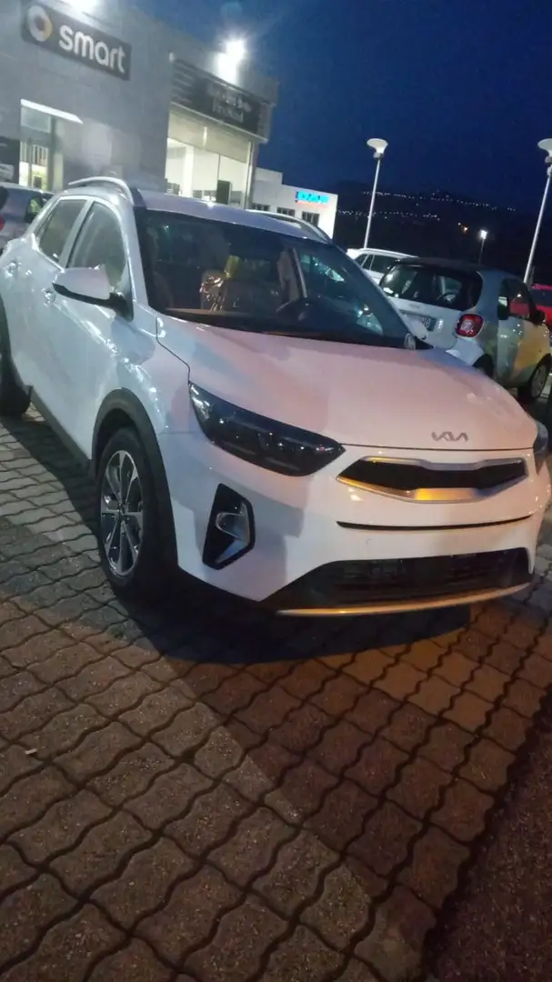Kia Stonic Stonic1.2 dpi Urban Techno Bianco - 1